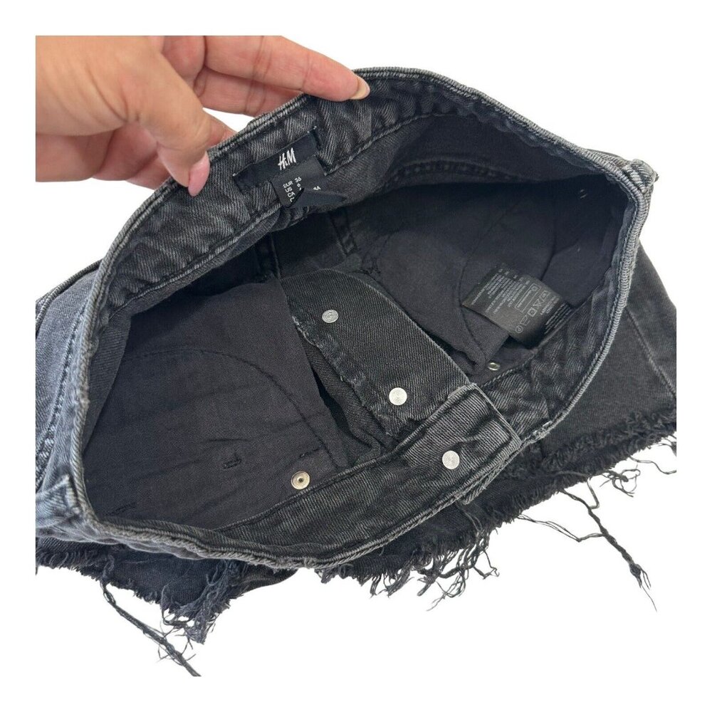 H&M Shorts Women 6 Cut Off High Rise Denim Charcoal Wash -Distressed- Button Fly - Picture 4 of 11
